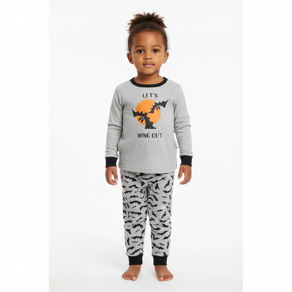 Modern Kids Heather Grey Halloween Bats Moon Graphic Playful Pajama Top Size 3T